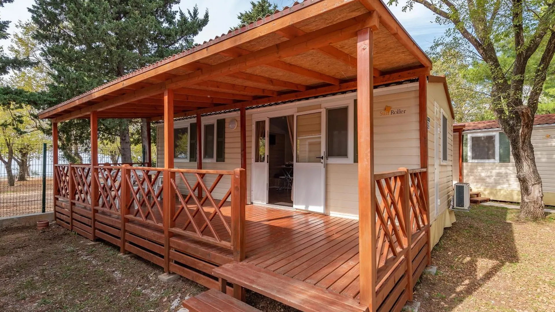 **** Ferienpark Camping Paklenica Starigrad Paklenica Kroatien