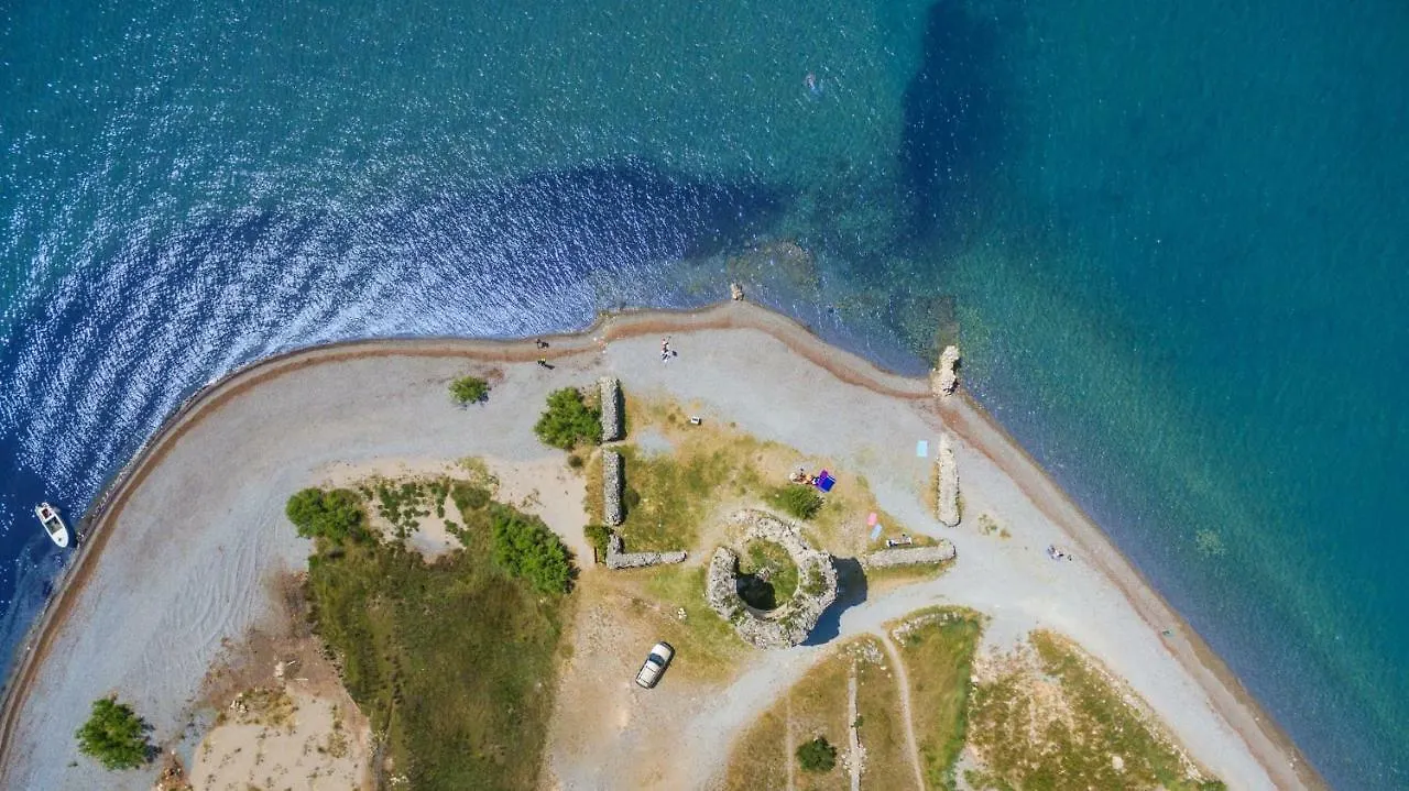 Camping Paklenica 斯塔利格拉德-帕克利尼卡 假日公园