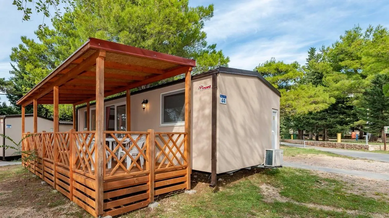 Camping Paklenica Starigrad Paklenica 4*,