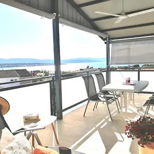  Appartement Lovely Sea View House In Island Krk Kroatië