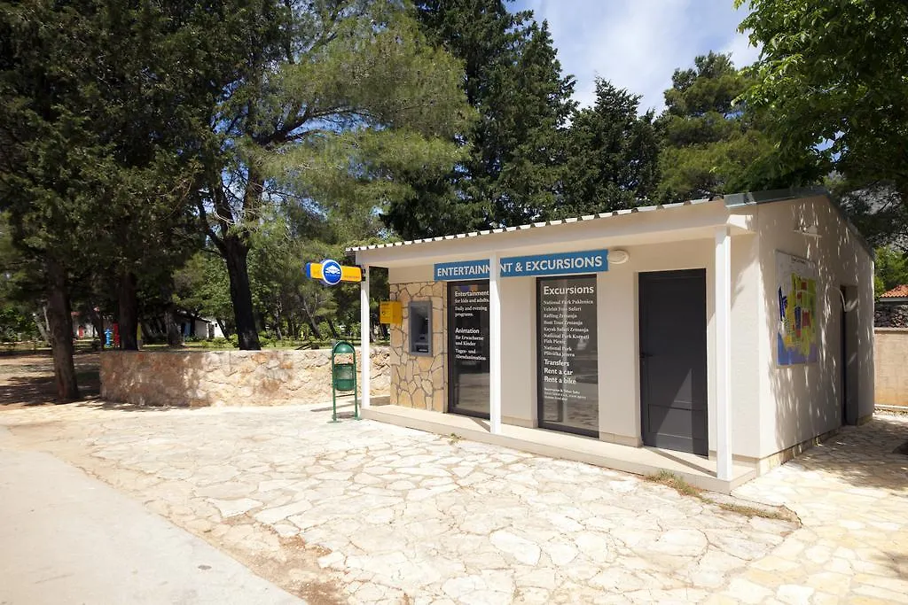 **** Ferienpark Camping Paklenica Starigrad Paklenica Kroatien