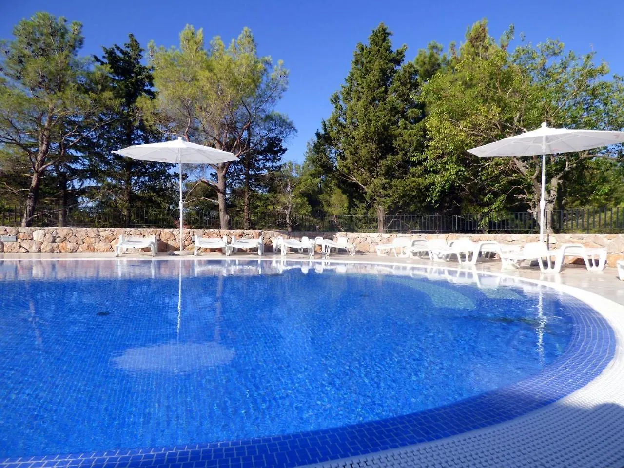 Camping Paklenica Starigrad Paklenica 4*,  Kroatien