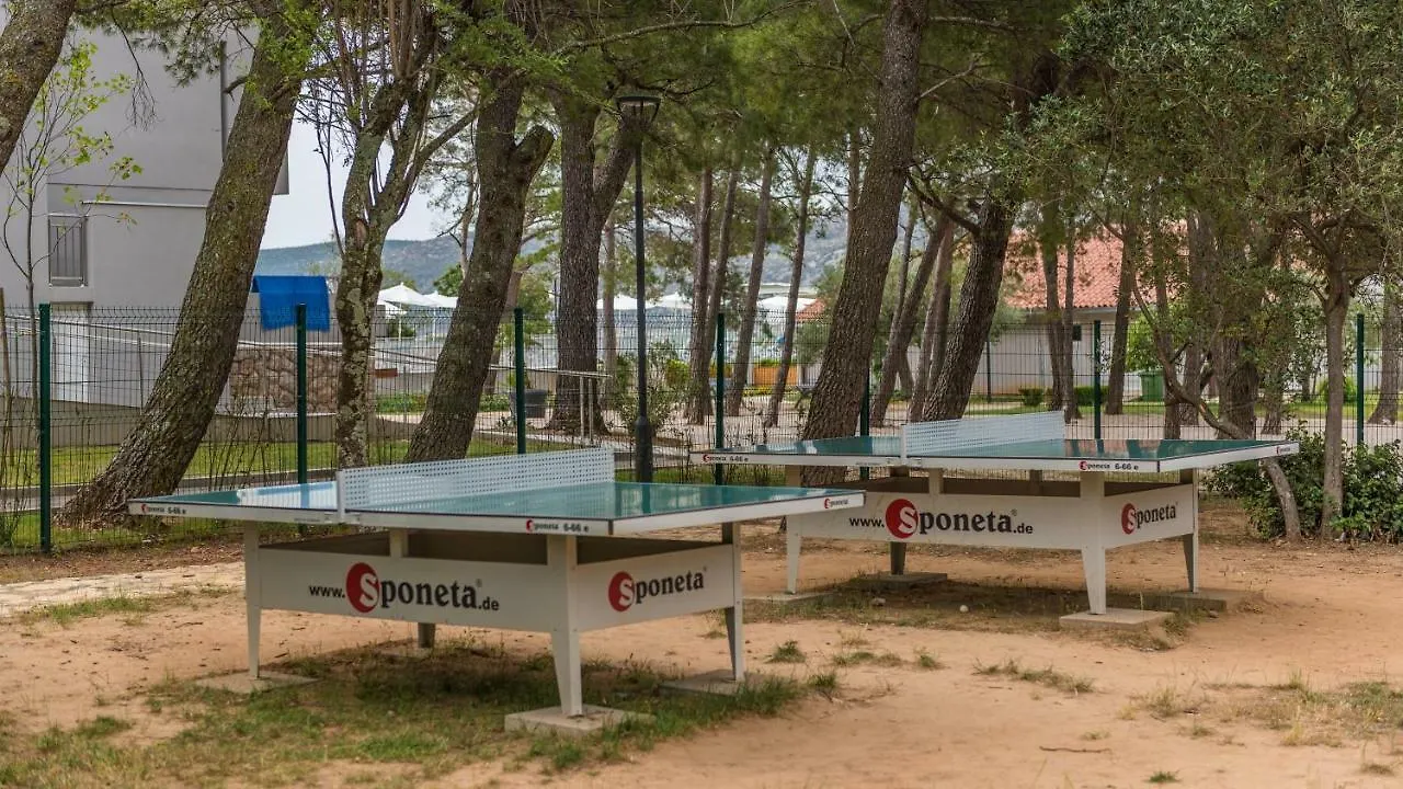 Camping Paklenica Starigrad Paklenica 4*,